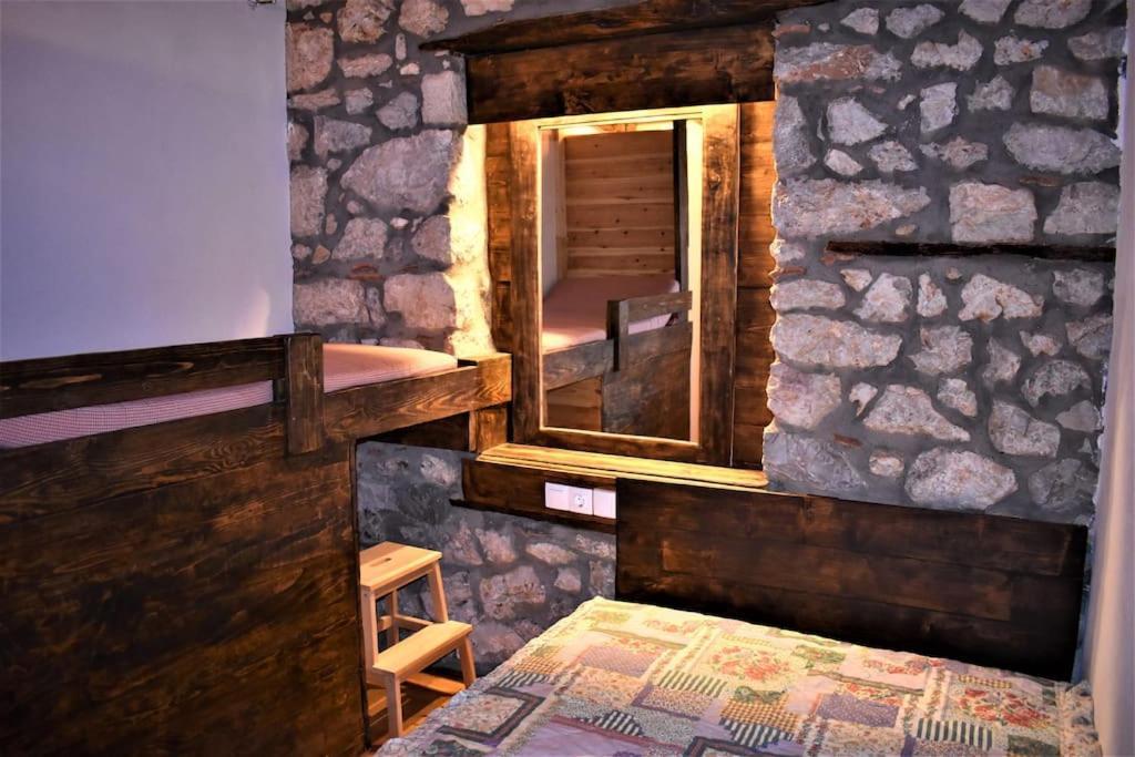 Μικρή Πέτρινη Μεζονέτα 2 Villa Lílaia Dış mekan fotoğraf